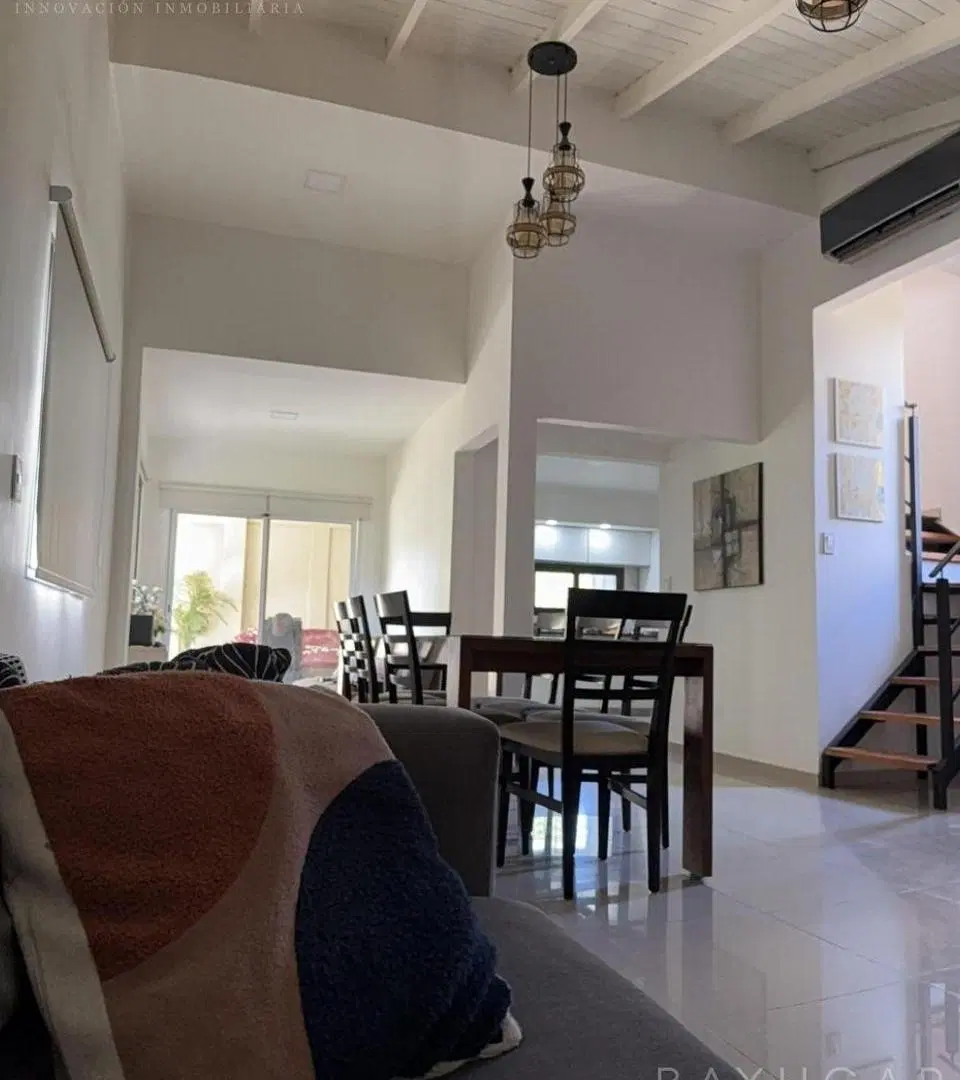 Venta Casa en Barrio Los Mirasoles - Pilar - Sin Expensas 2