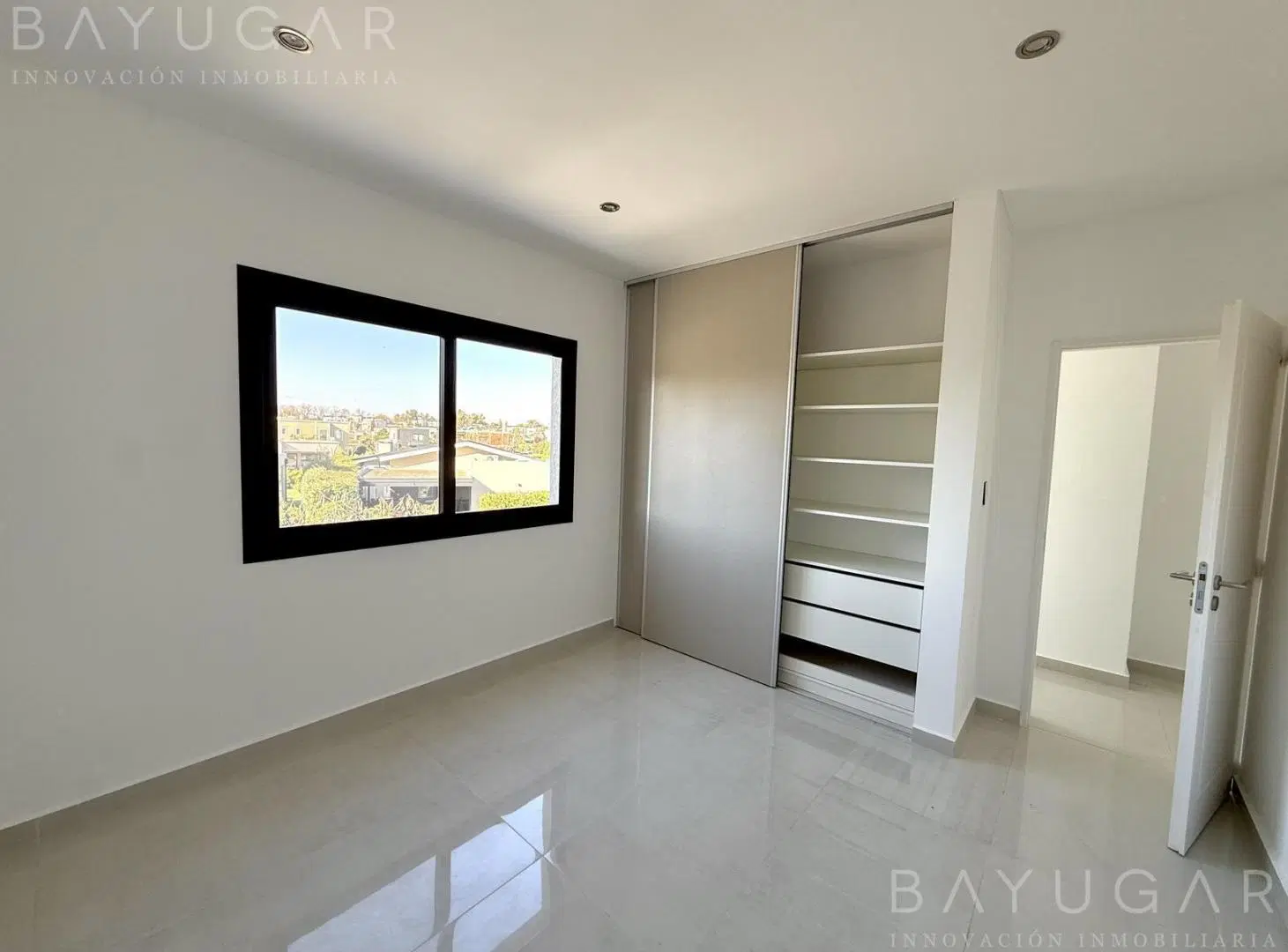 Casa en Venta - Barrio Santa Elena - Pilar del Este 8
