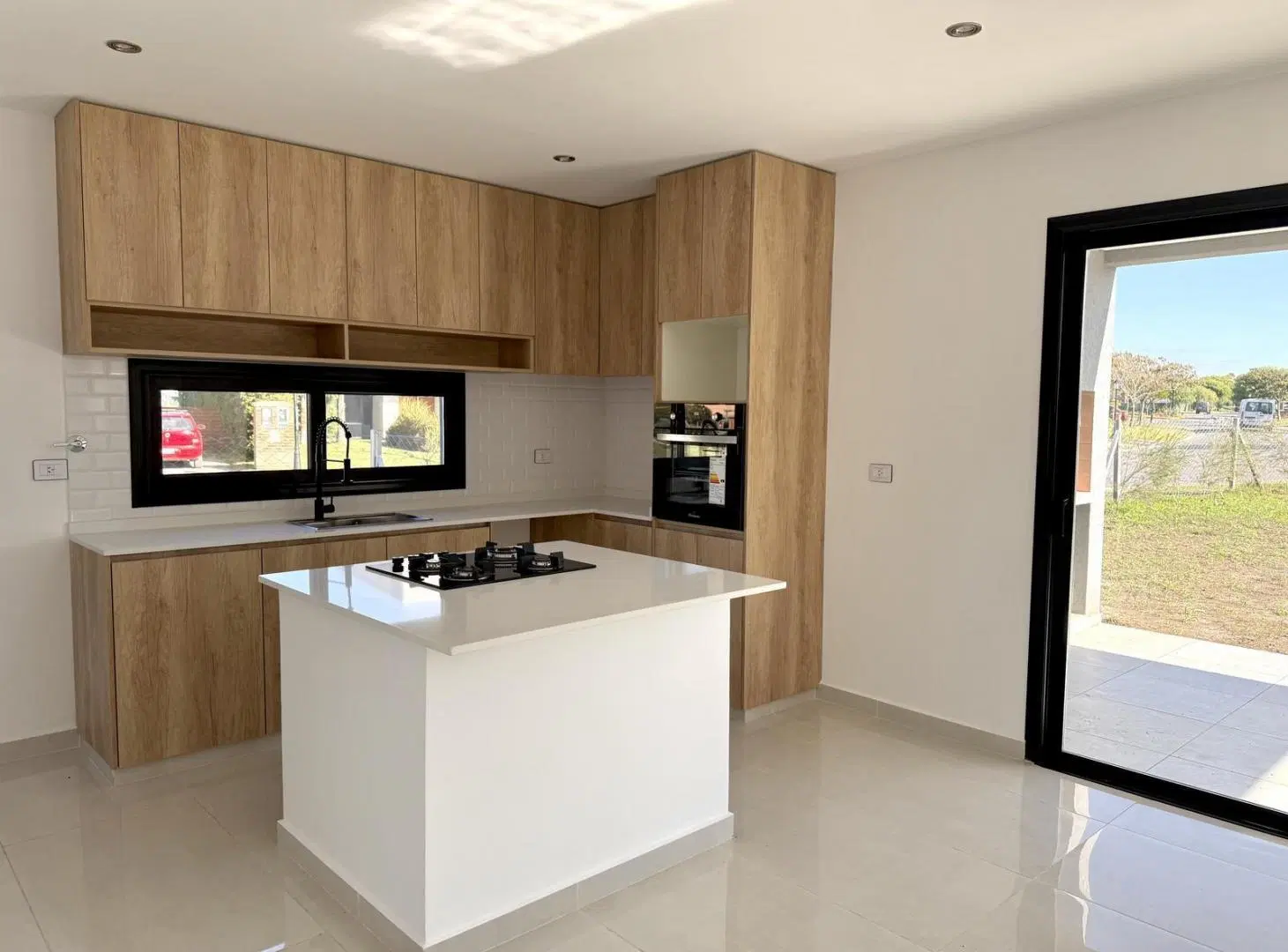 Casa en Venta - Barrio Santa Elena - Pilar del Este 3