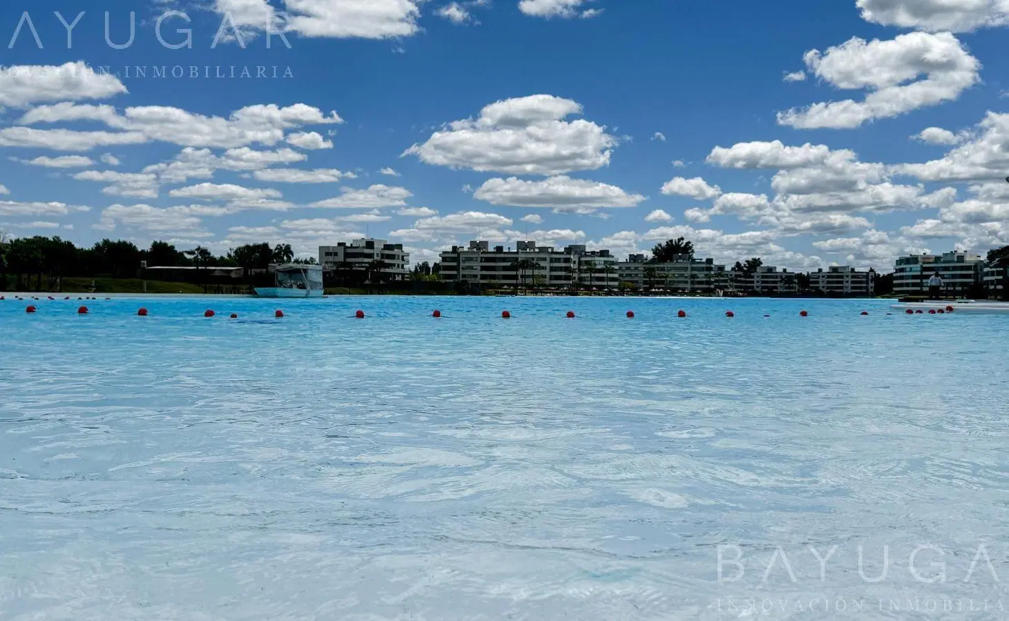 Venta Casa - Vista a la Laguna - Barrio Lagoon Pilar 5