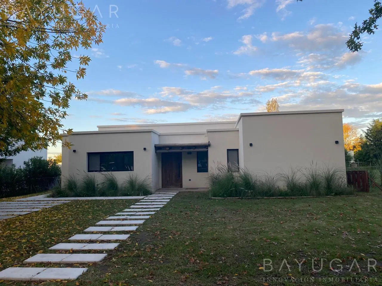 Venta Casa - Barrio Privado Los Alcanfores / Pilar 5