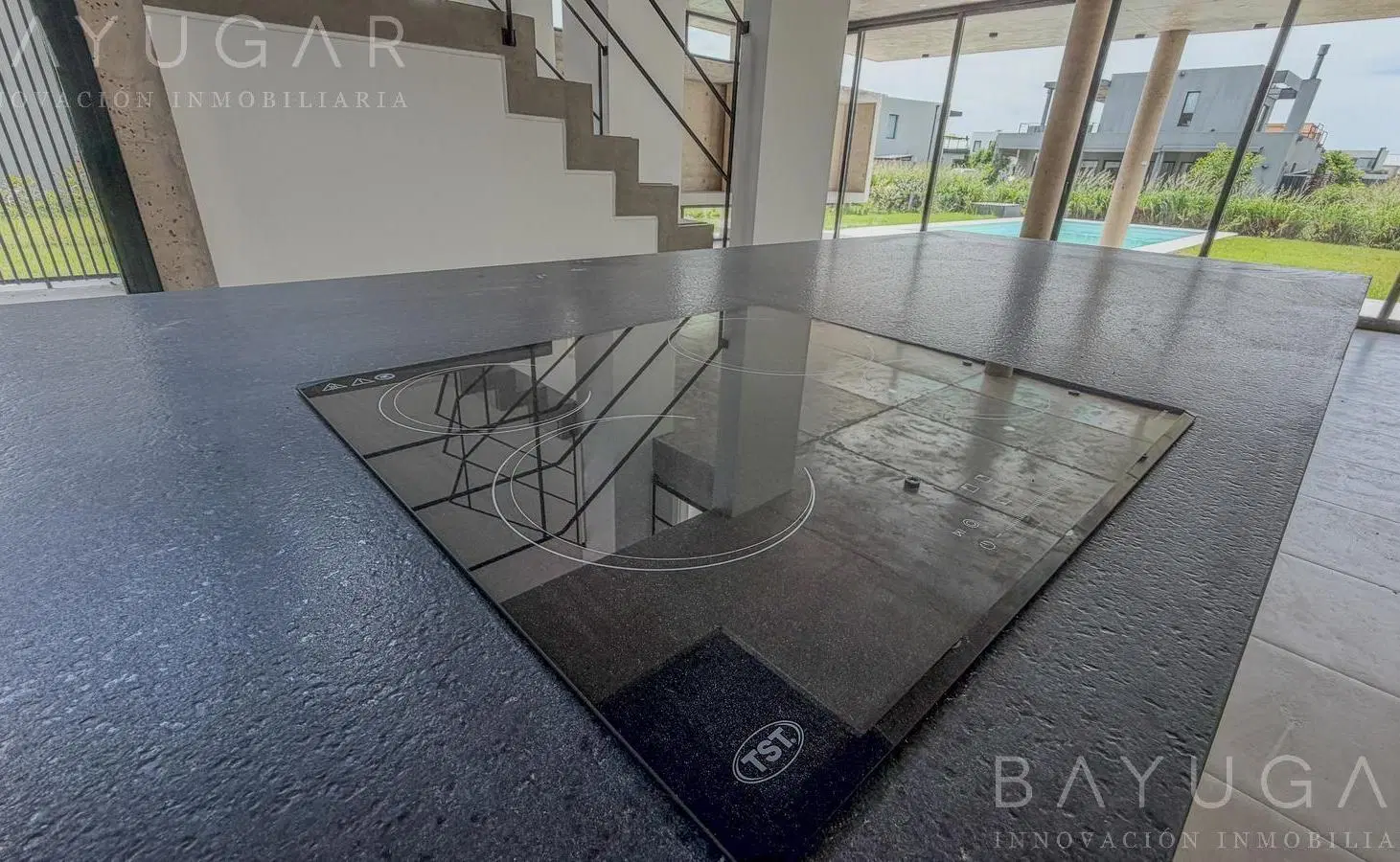Venta - Casa en Barrio Privado La Calesa  - Pilara 8