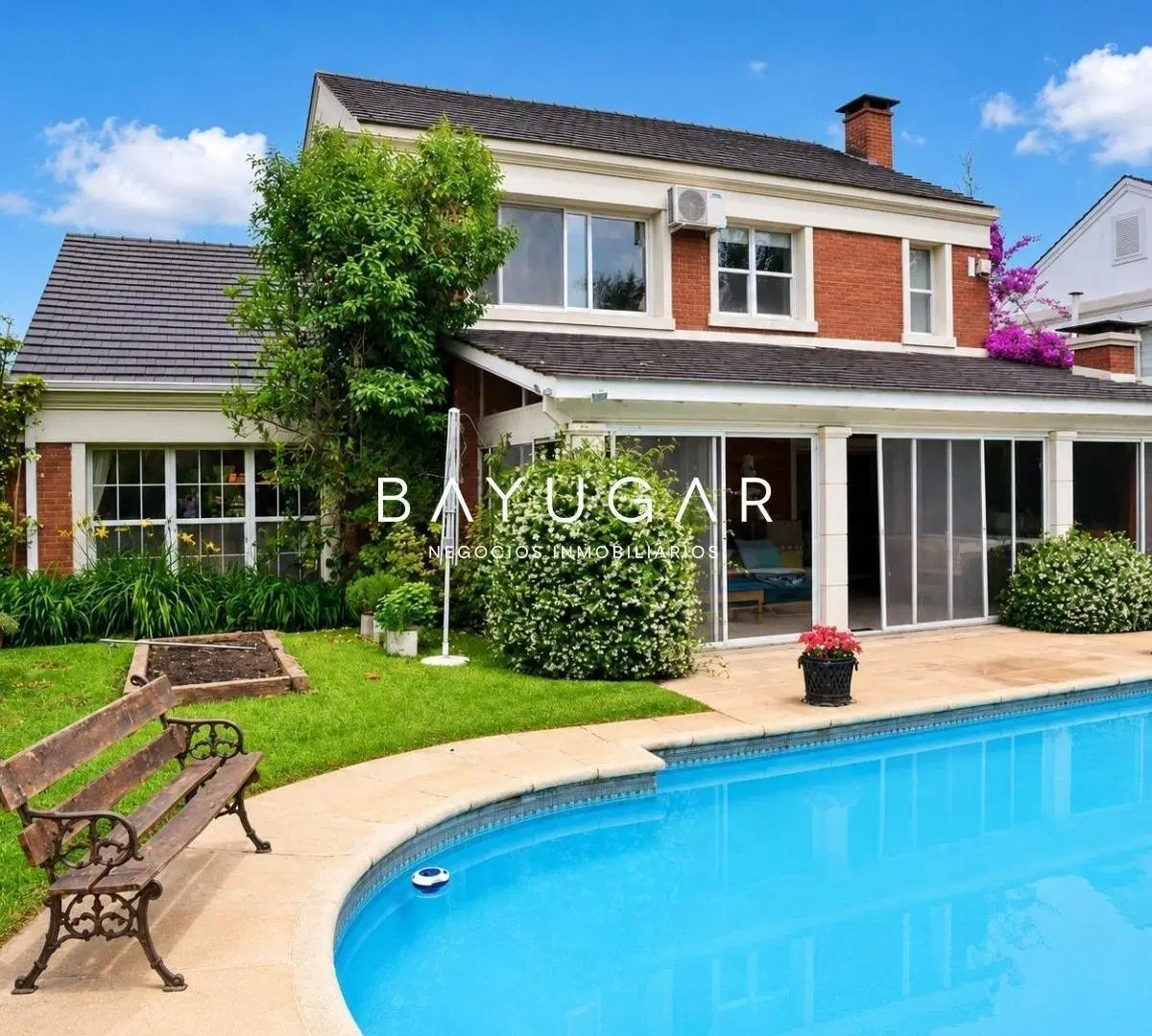 Venta - Exclusiva Casa en Barrio La Lomada - Pilar 4