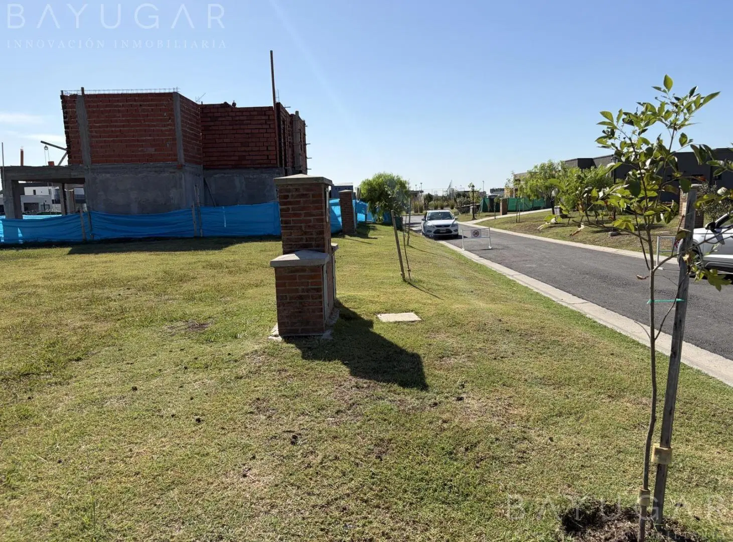 Venta Lote en esquina  - Barrio Santa Elisa / Pilar del Este 2