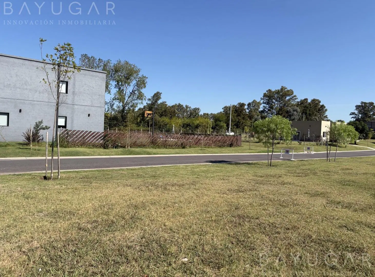 Venta Lote en esquina  - Barrio Santa Elisa / Pilar del Este 5