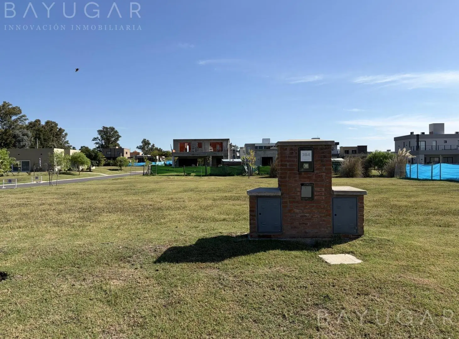 Venta Lote en esquina  - Barrio Santa Elisa / Pilar del Este 4