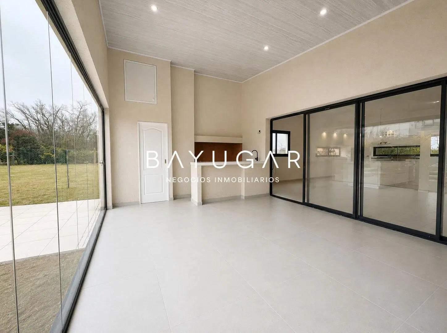 Venta - Casa en Barrio Santo Tomas / Pilar 5