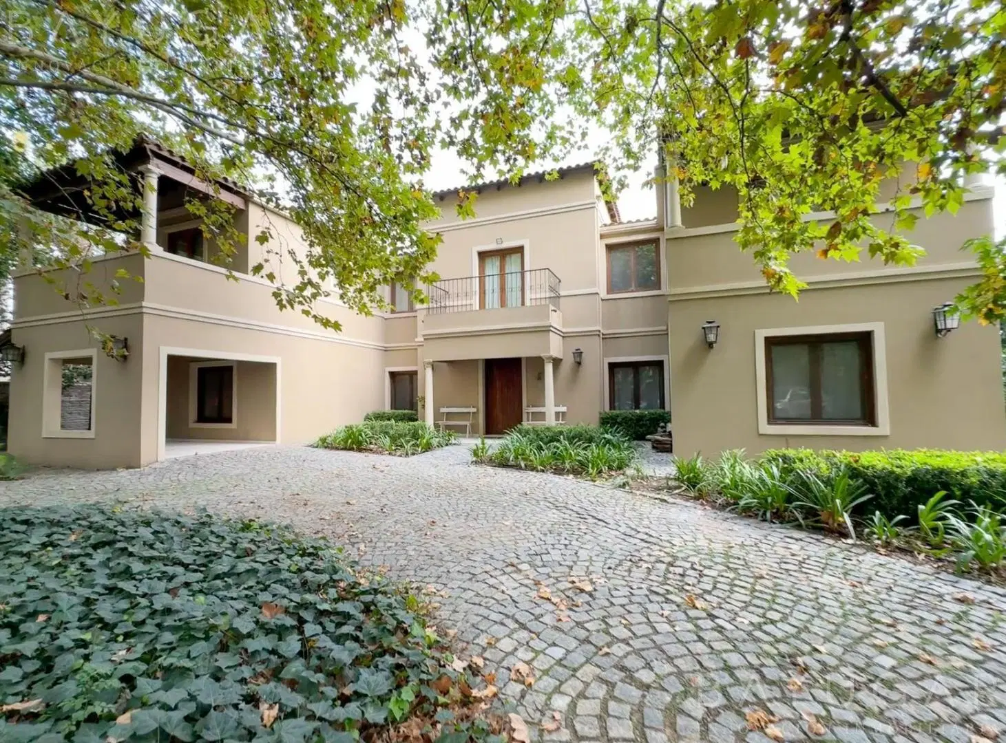 Venta - Casa en Centauros - Pilar 1