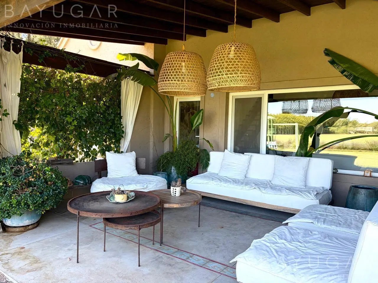 Venta - Gran Casa en Centauros Polo Club / Pilar 2
