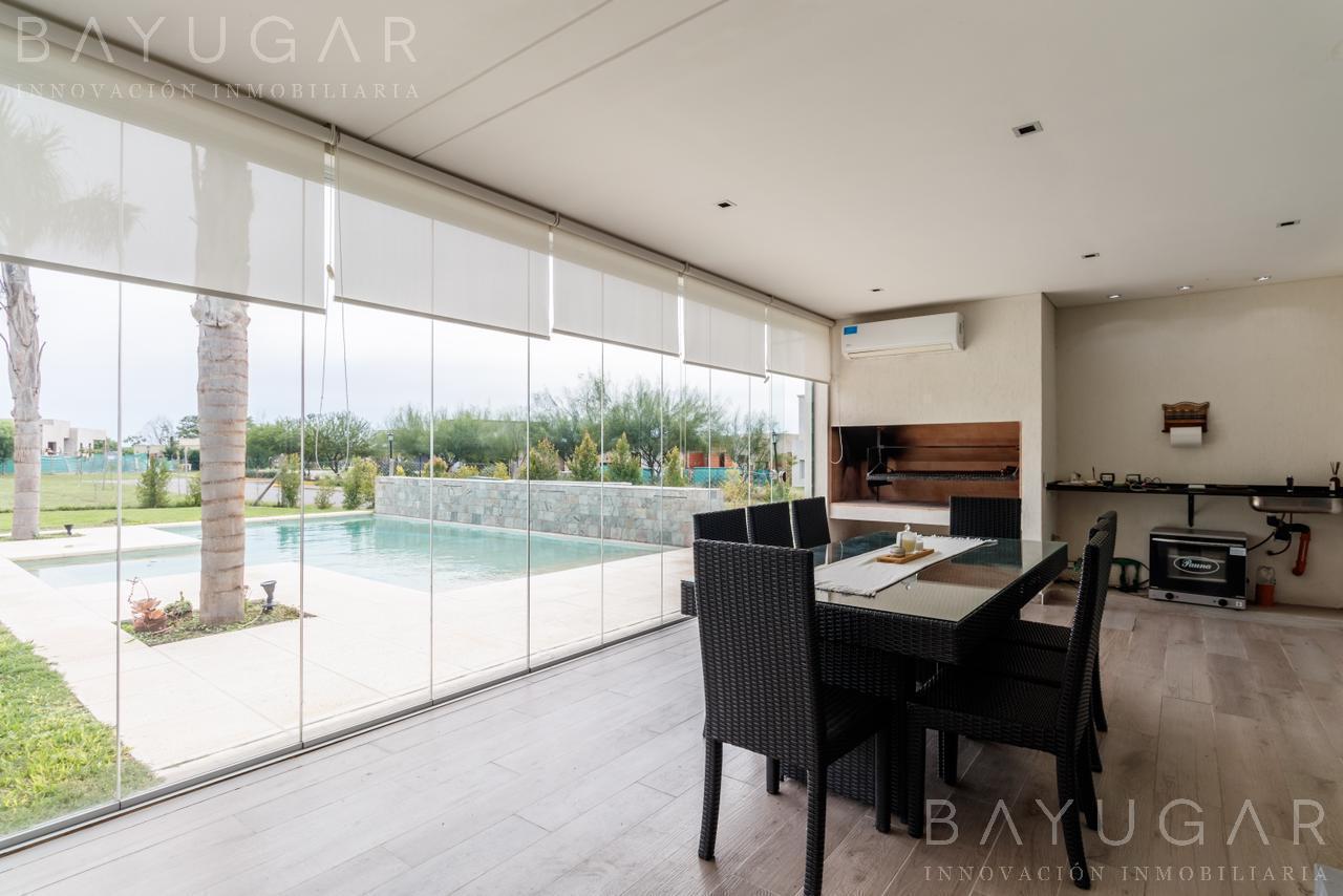Foto de Venta - Casa en Santa Elena - Pilar del Este, imagen 2
