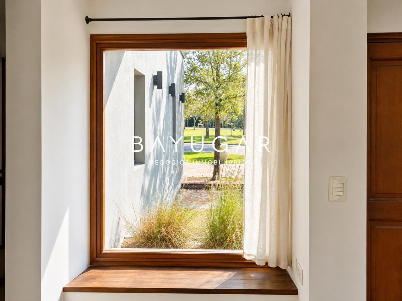 Foto de Venta casa - Club De Campo La Emilia - Zona de Polo, imagen 1