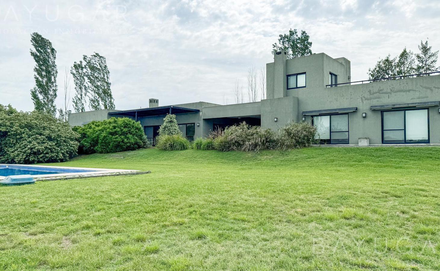 Foto de Venta Casa en Club de Campo La Ranita / Pilar PERMUTA, imagen 3