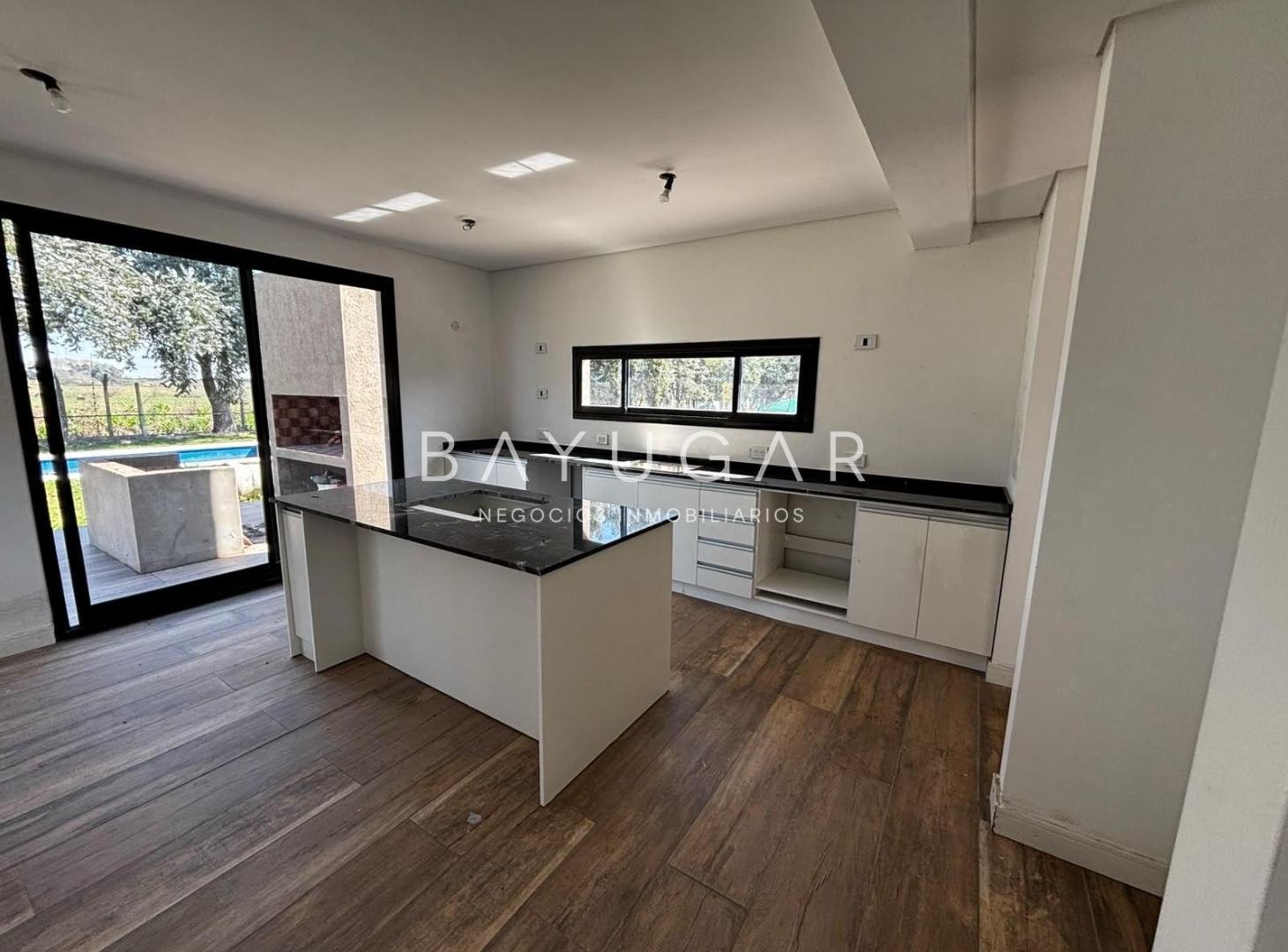Foto de Alquiler - Casa en Medal Country Club - Pilar, imagen 1