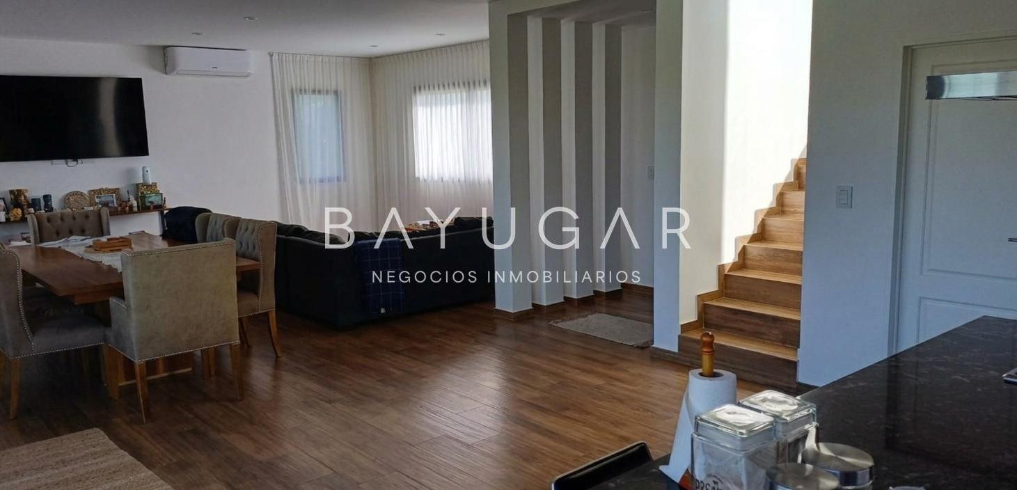 Foto de Venta Casa - Barrio San Sebastián - Lote con fondo abierto, imagen 4