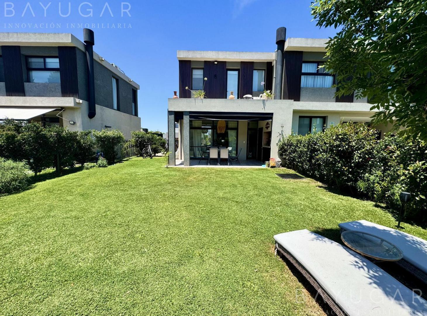 Foto de Venta Casa Moderna - Barrio El Aljibe - Manzanares - DVH / Losa, imagen 3