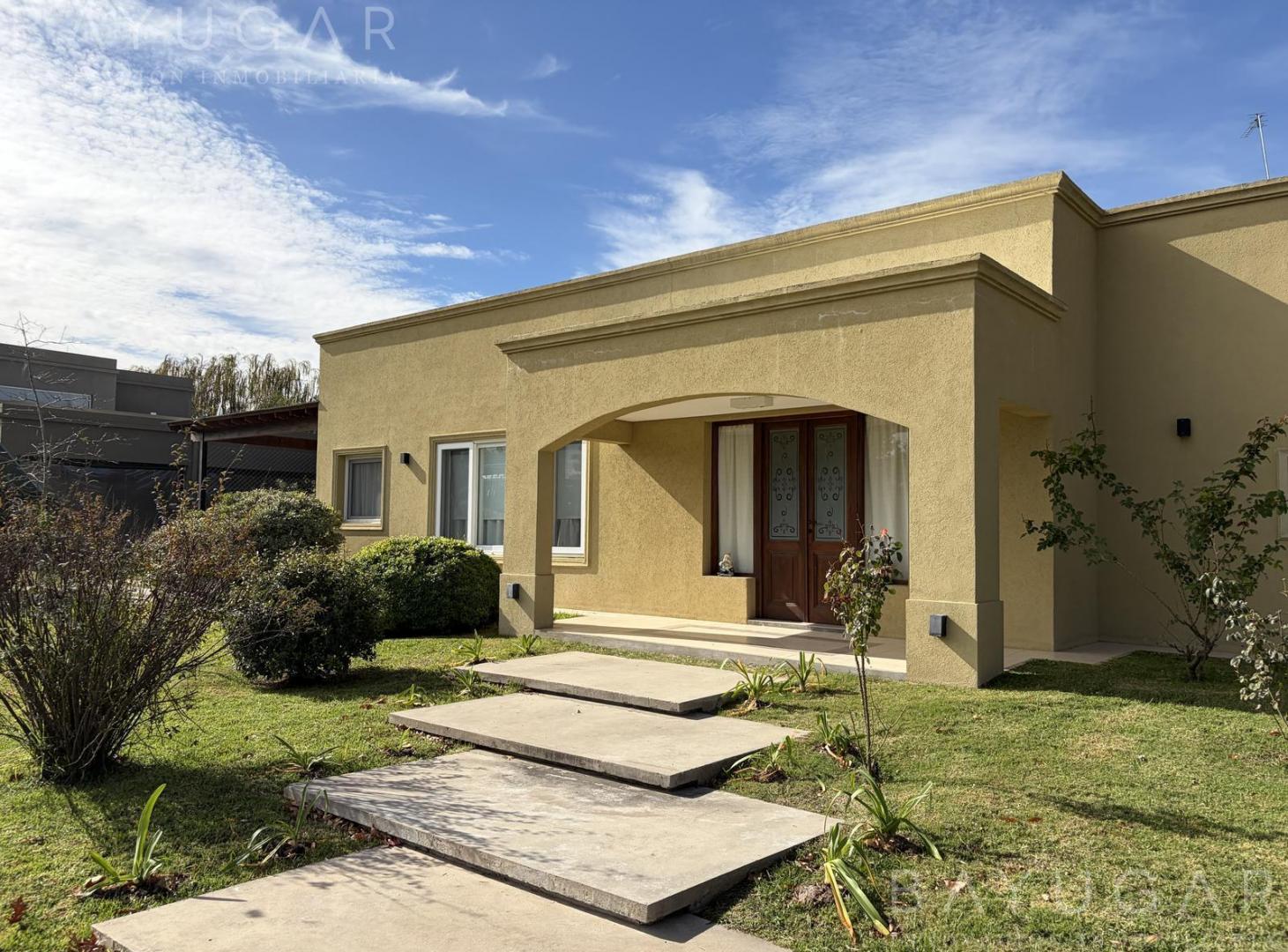 Foto de Venta - Casa en Barrio Altos de Manzanares - Pilar, imagen 1