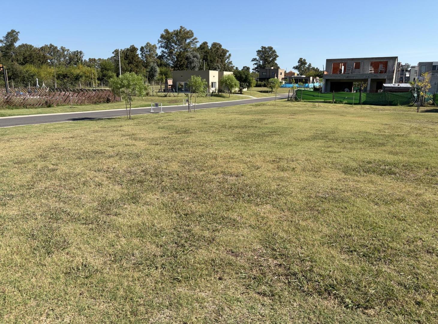 Foto de Venta Lote en esquina - Barrio Santa Elisa / Pilar del Este, imagen 5