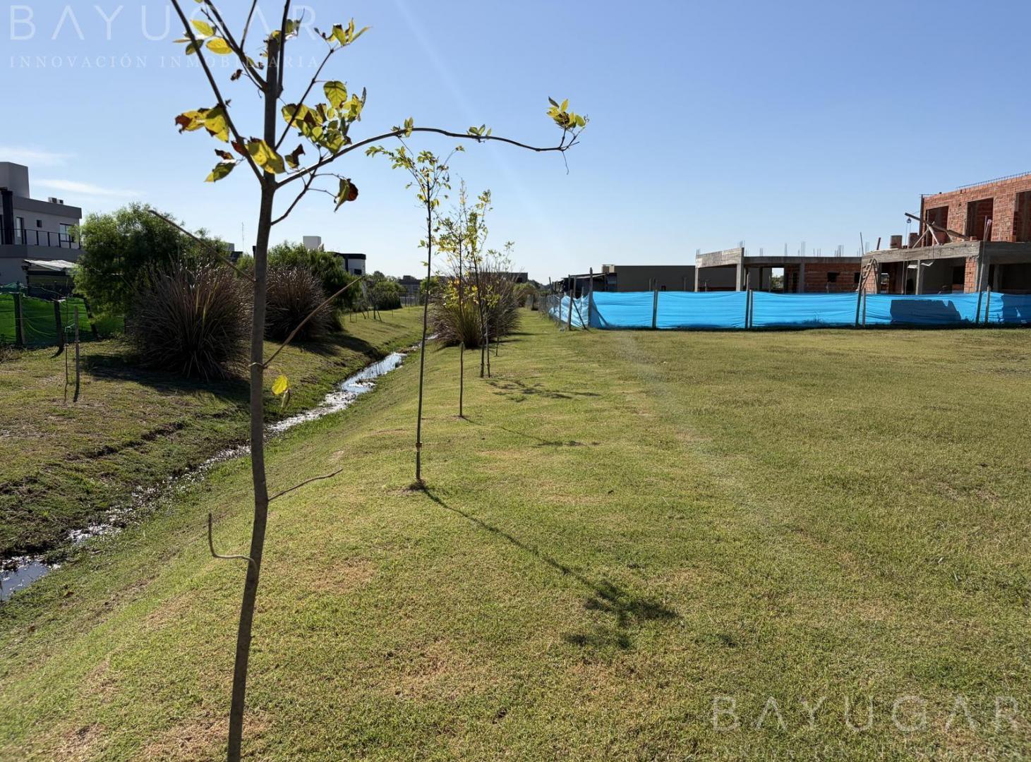 Foto de Venta Lote en esquina - Barrio Santa Elisa / Pilar del Este, imagen 2