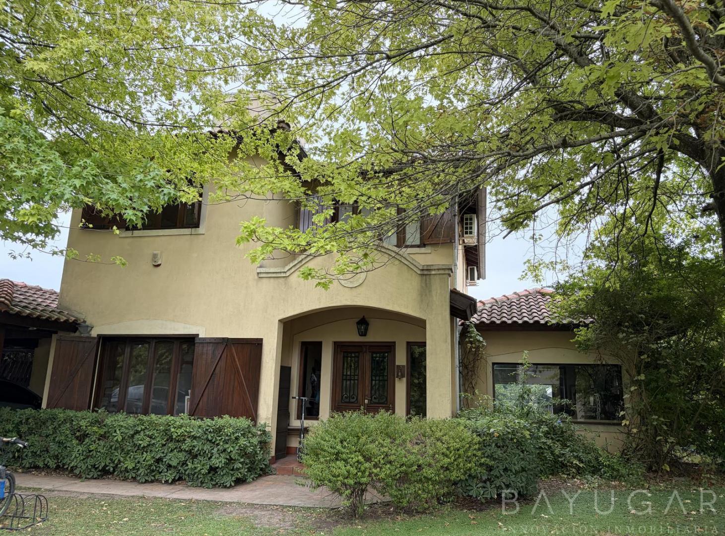 Foto de Venta Casa - Barrio Santa Silvina - Pilar, imagen 1