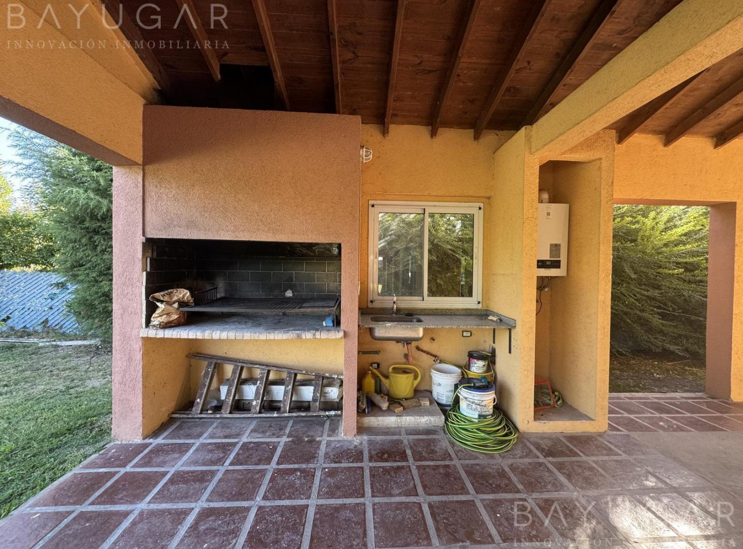 Foto de Venta Casa - Barrio Santa Guadalupe - Estilo Colonial, imagen 2