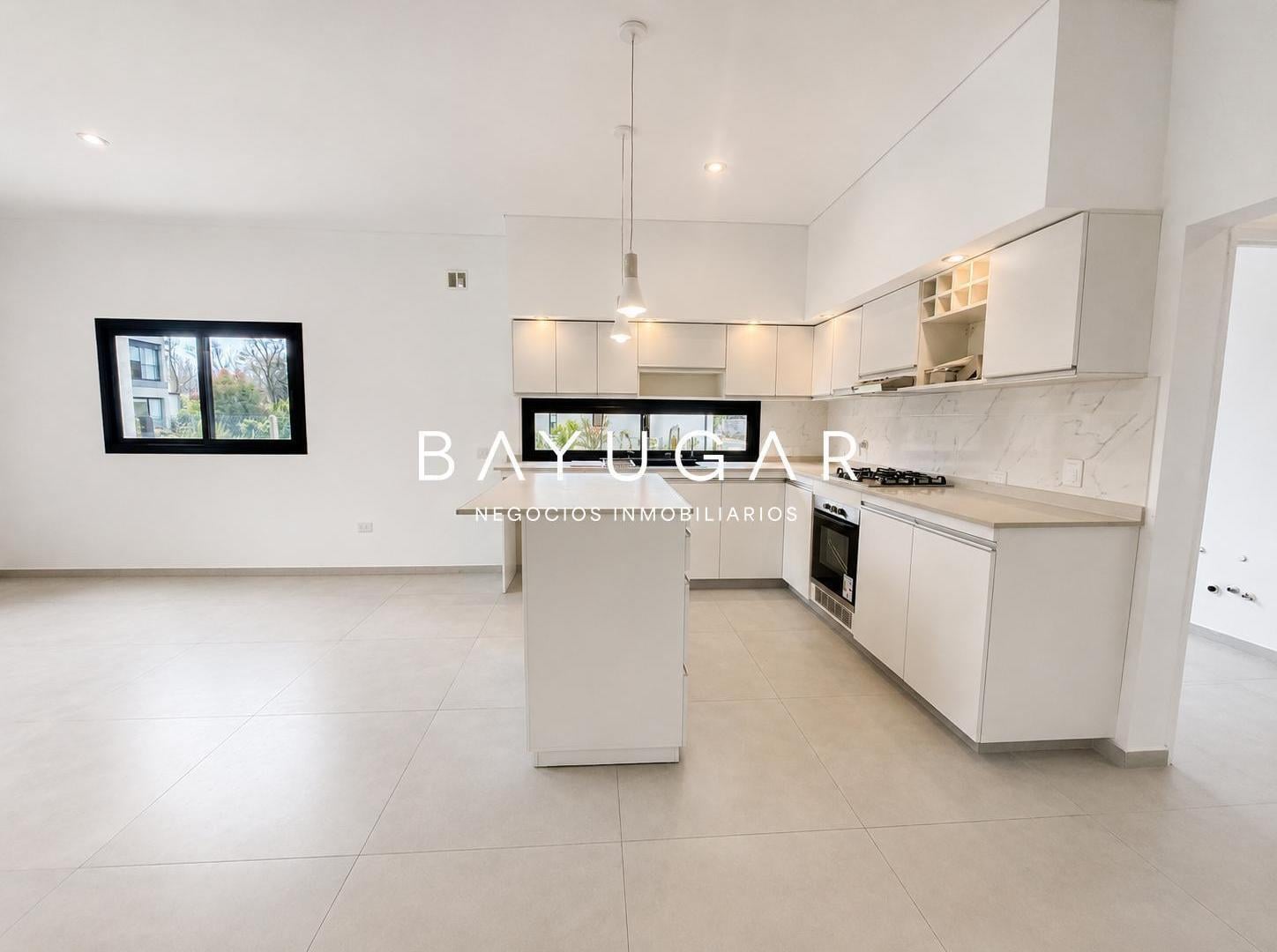 Foto de Venta - Casa en Barrio Santo Tomas / Pilar, imagen 2