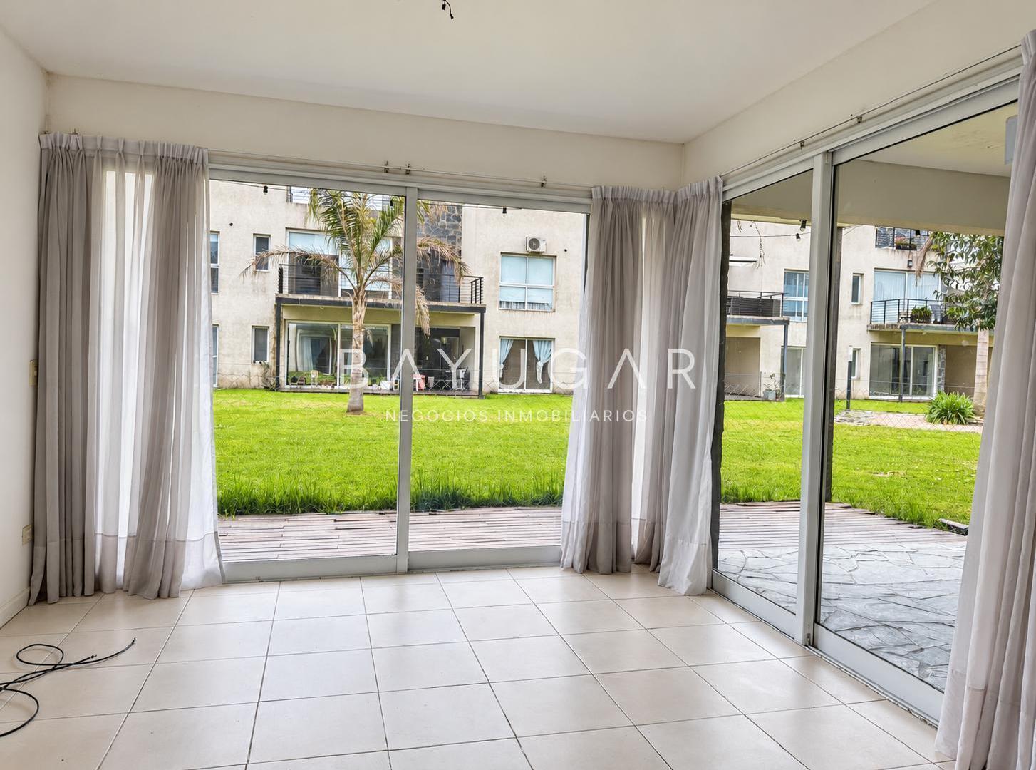 Foto de Venta / Departamento Planta Baja - Solar Azul - Pilar, imagen 1