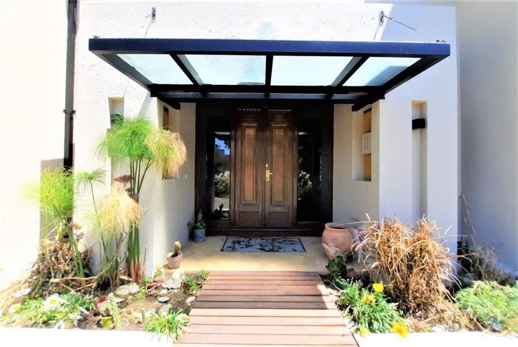 Foto de Venta Casa - Estilo Moderno en Barrio La Lomada del Pilar, imagen 4