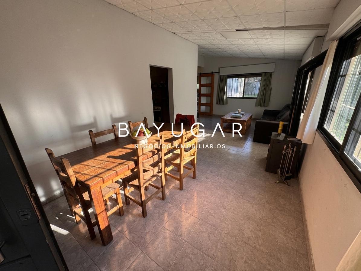 Foto de Venta - Casa Quinta con Pileta y Terreno de 2273 mts - Apto Crédito, imagen 3