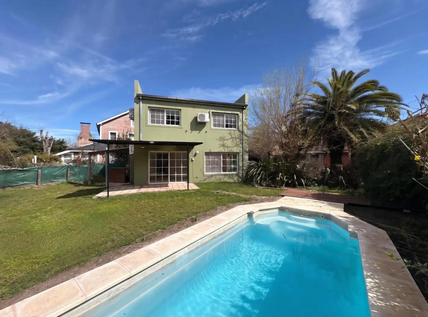 Foto de B° Los Ángeles (Ingeniero Maschwitz) Casa 3 dormitorios. Pileta, imagen 1