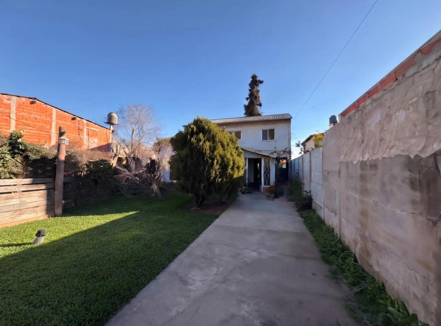 Foto de Maquinista Savio (Peru 5038) A REFACCIONAR. 3 viviendas. Lote 600 m2, imagen 2