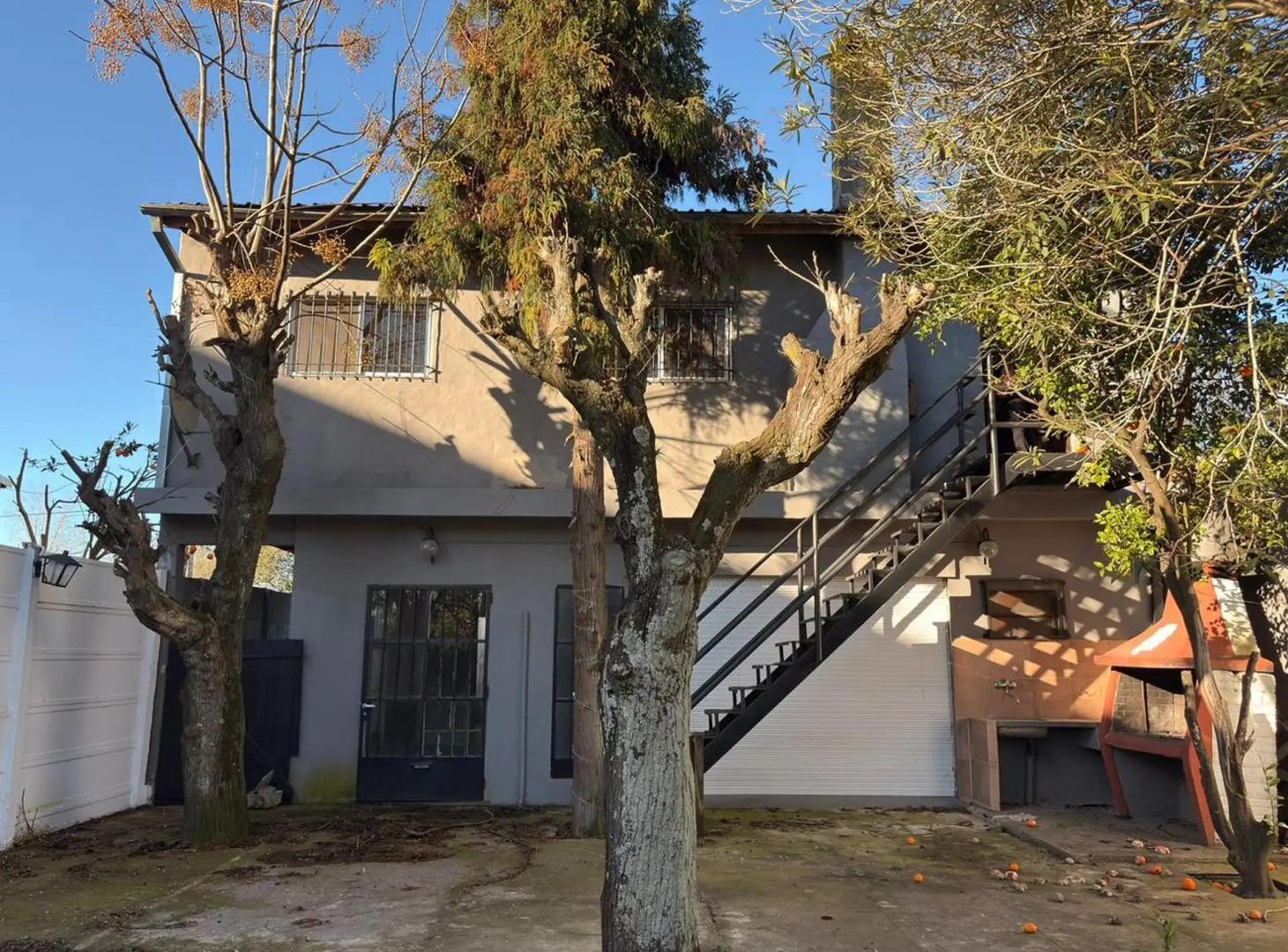 Foto de Maquinista Savio (Peru 5038) A REFACCIONAR. 3 viviendas. Lote 600 m2, imagen 3