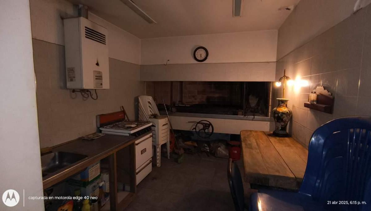 Talleres Oeste: Panaholma Al 1400 Casa Departamento Quincho Galpon 338 m² Cub Terreno 480 4