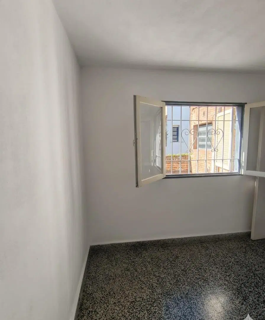 OPORTUNIDAD!!!! ALBERDI: DEAN FUNES 1400 2 DORMITORIOS PRIMER PISO POR ESCALERA 2