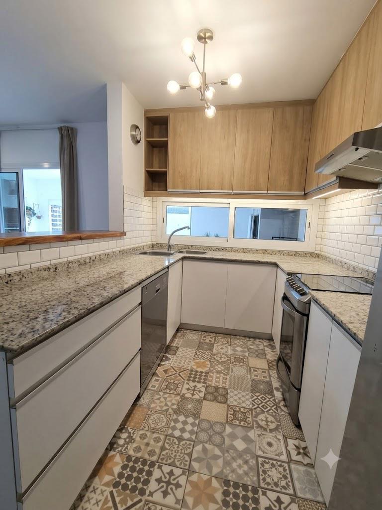 Foto de MIRADORES DE MANANTIALES: CASA DE 3 DORMITORIOS PILETA COCHERA, imagen 3