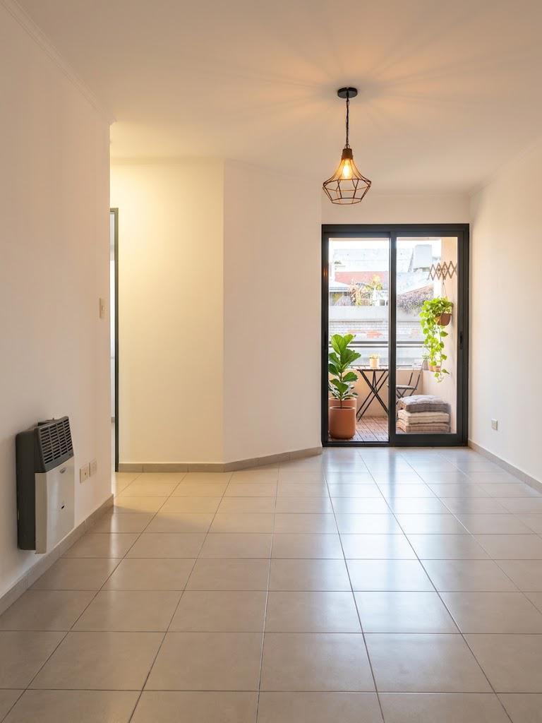 Foto de CENTRO: MARIANO FRAGUEIRO 19 1 DORMITORIO CON BALCON EXTERNO, imagen 2