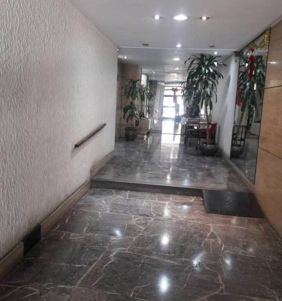 Foto de EXCELENTE DEPARTAMENTO DE 3 AMBIENTES CON DEPENDENCIA DE SERVICIO AL, imagen 2