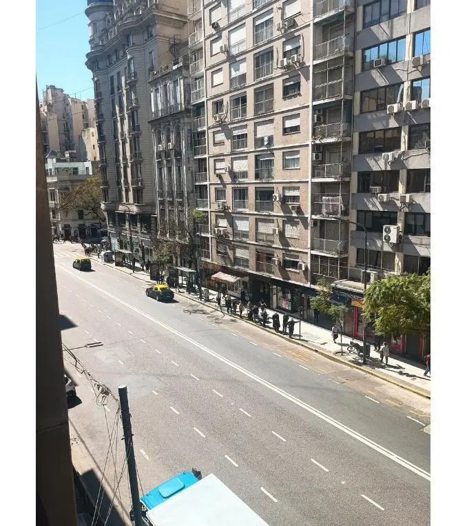 Amplia Oficina Al Frente Planta Libre en Edificio De Categoria A Pasos De Callao Y Corrientes 5