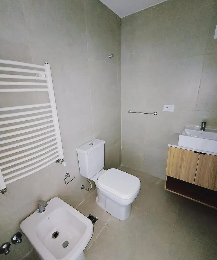 Depto 3 amb. a estrenar y balcon con vista al Río cochera fija 5