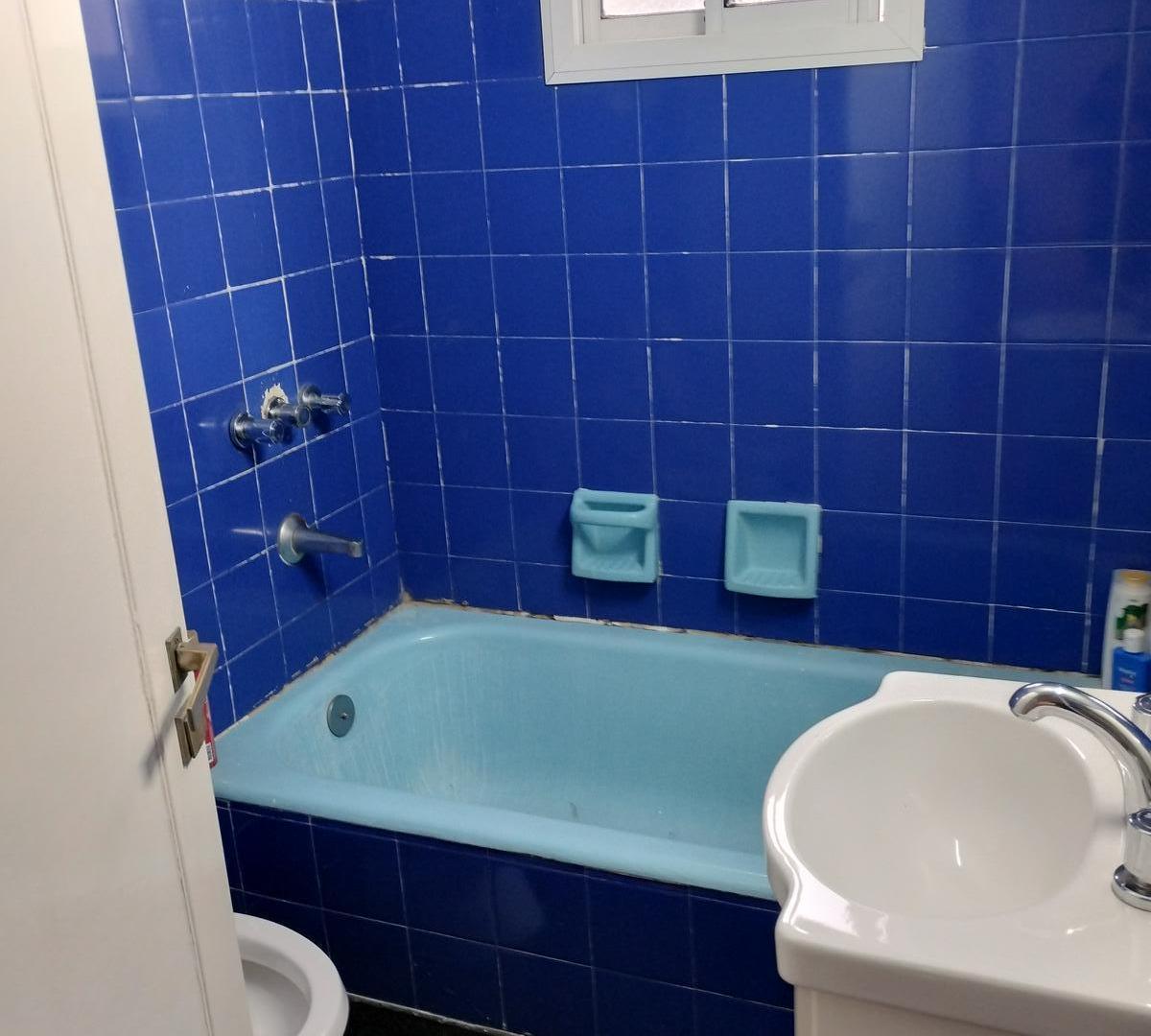 Foto de DEPARTAMENTO DE 4 AMBIENTES AL FRENTE CON COCHERA, imagen 4