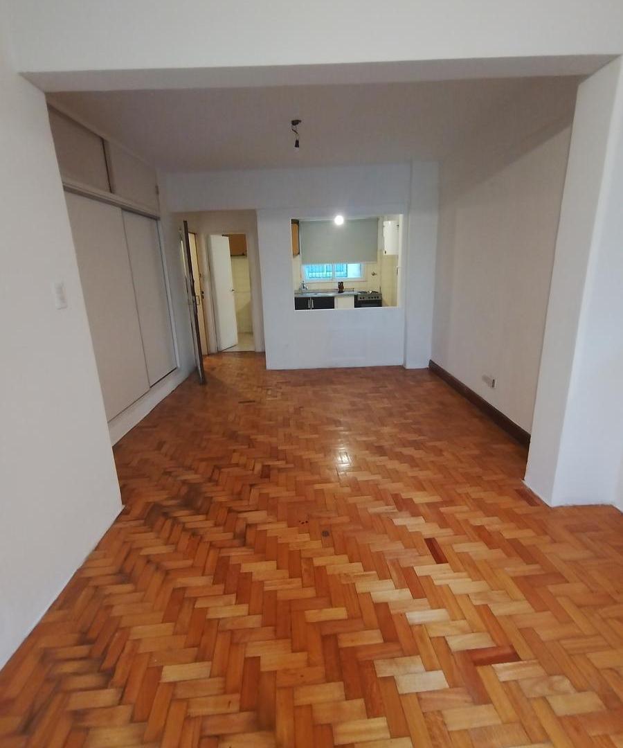 Foto de Departamento en venta de 1 ambiente contrafrente a pulmón de manzana, imagen 2