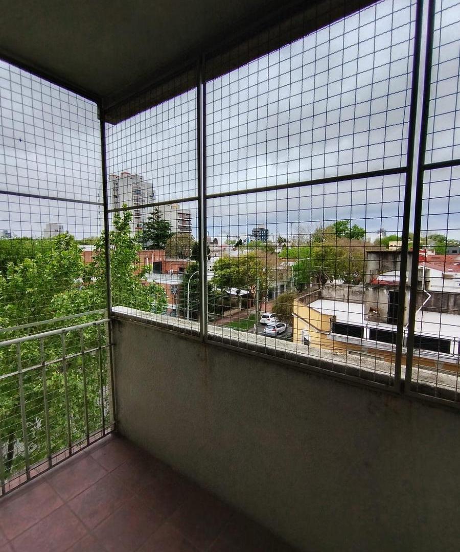 Foto de Departamento en alquiler 4 ambientes con balcón al frente en Remedios, imagen 1
