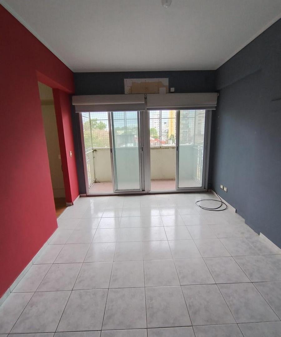 Foto de Departamento en alquiler 4 ambientes con balcón al frente en Remedios, imagen 4