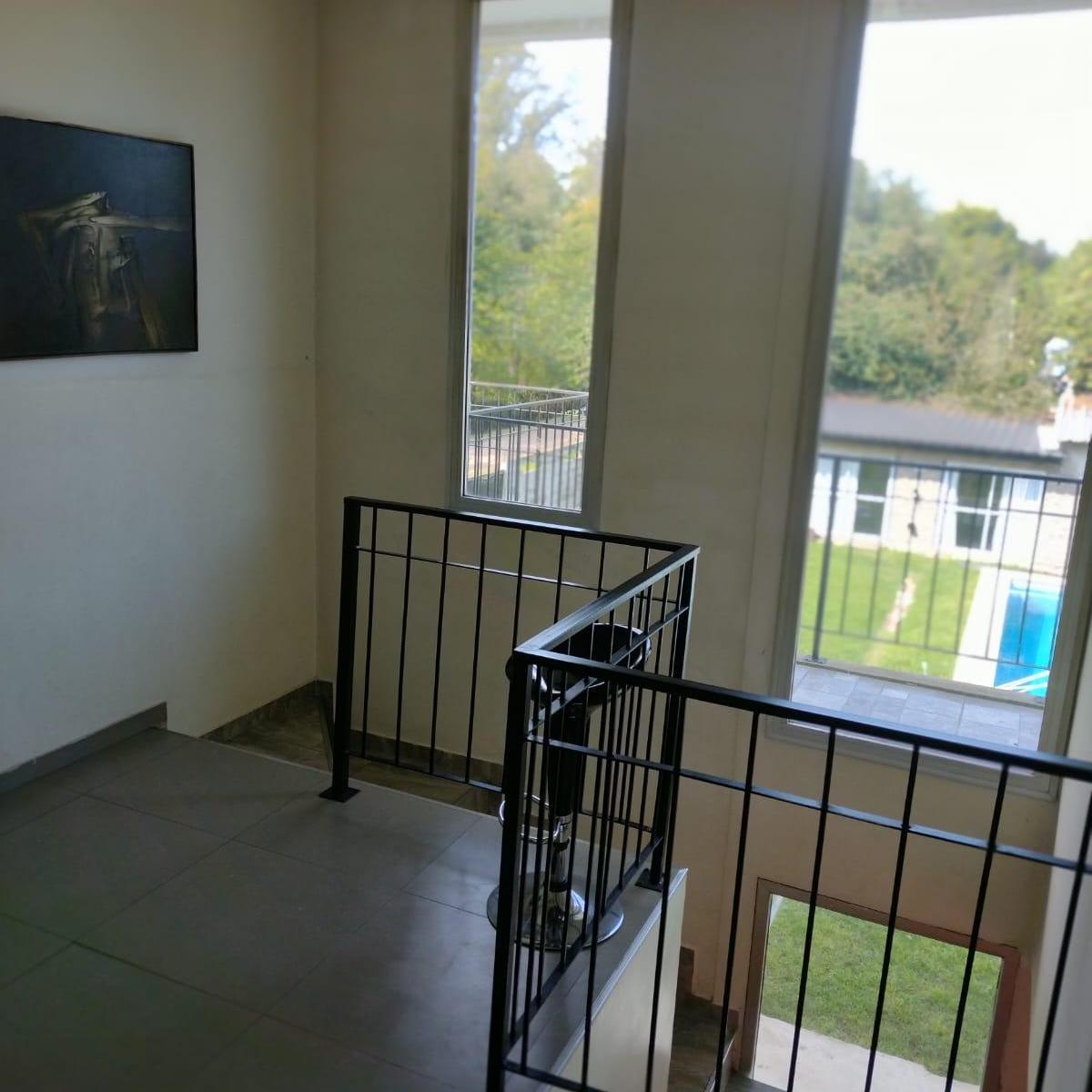 Barrio Parque ¨la Celia¨, Hermosa Casa C/piscina 1