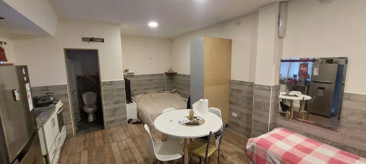 Casa con 220 m² totales y 4 habitaciones en venta en Ramos Mejía 4