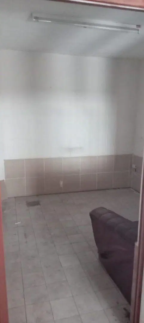 ALQUILER, GALPON 140M2 EN ESQUINA A UNA CRA AV. DIAZ VELEZ 3