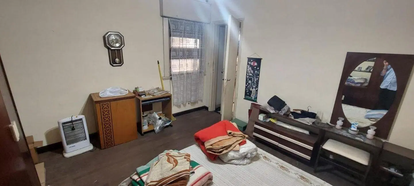CASA S/LOTE PROPIO DE 8,66 X 30 MTS, CON GARAGE O LOCAL 5