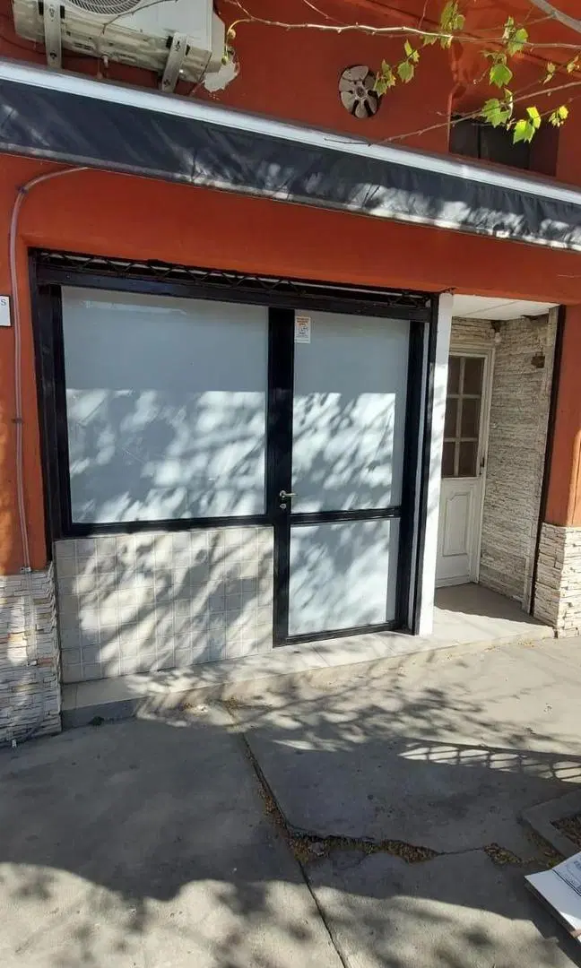 APTO CREDITO! LOCAL + DEPTO C/PATIO 3