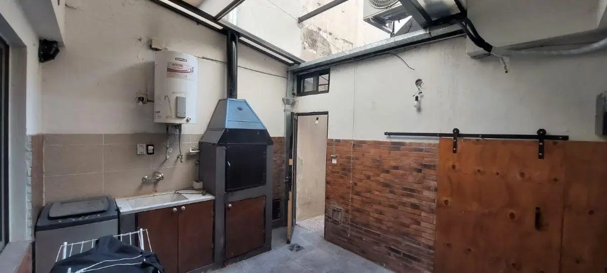 MUY LINDO DEPTO, TIPO CASA, PLANTA BAJA, CONTRA-FRENTE, DE 2 1/2 AMB. 1