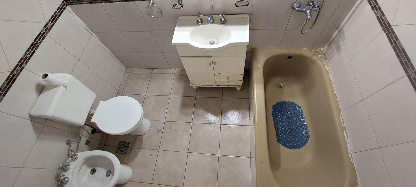 Foto de Alquiler, Muy Linda Casa en Barrio Residencial !, imagen 5