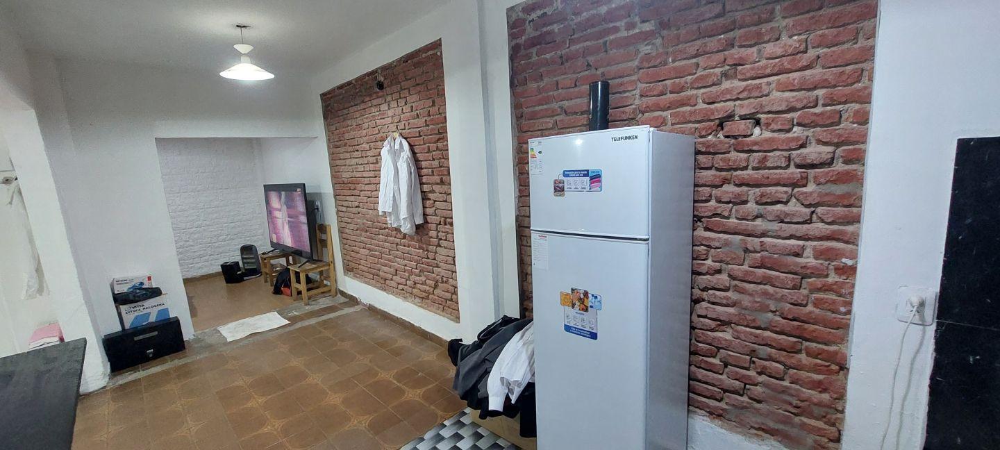 Foto de Muy Buen Dpto. Tipo Casa 2 amb, con Patio !, imagen 2